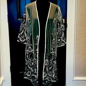 Black and white embroidered kimono cover